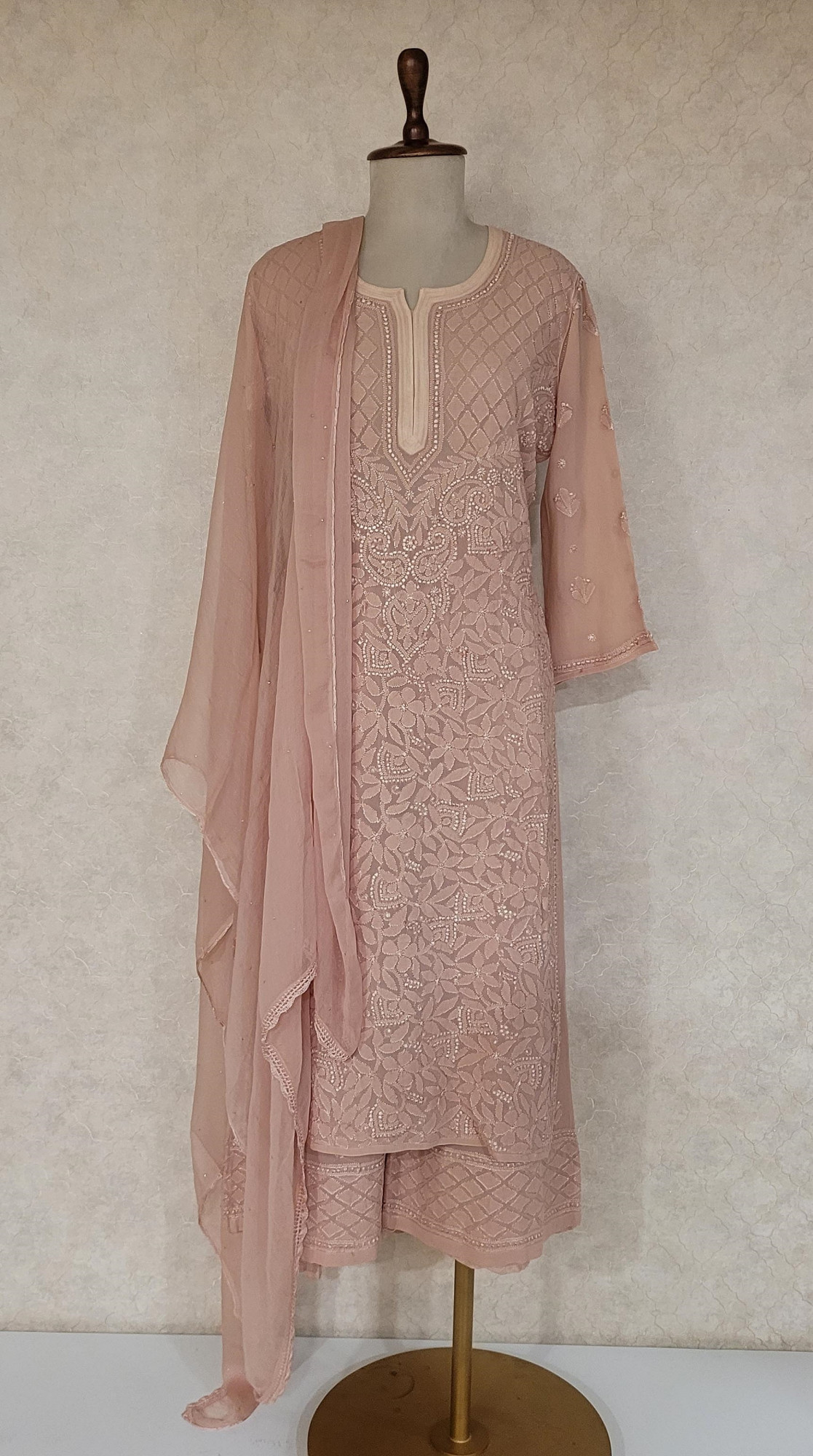 Dusty Rose Viscose Pure Georgette Chikankari Kurta Set