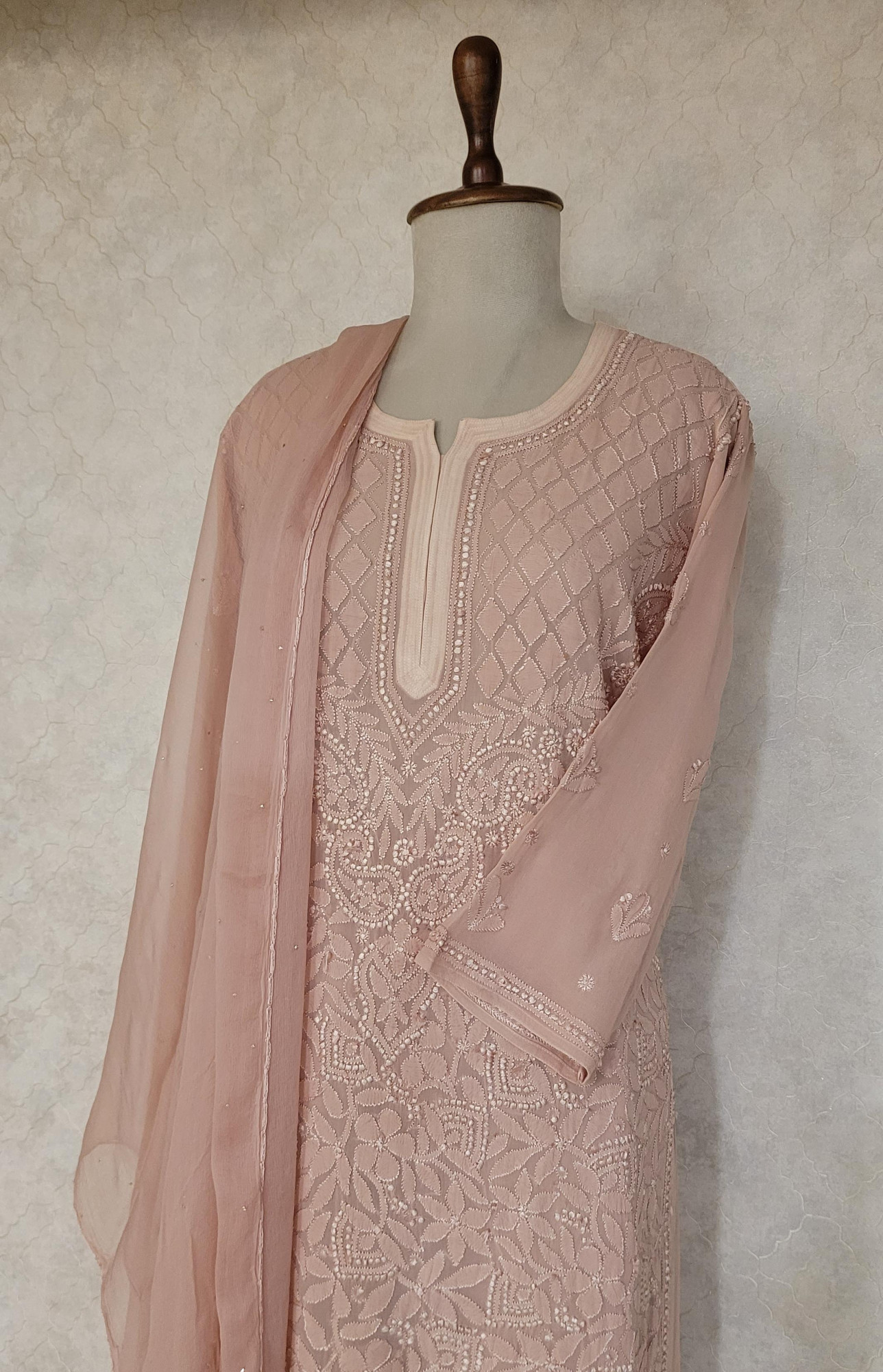 Dusty Rose Viscose Pure Georgette Chikankari Kurta Set