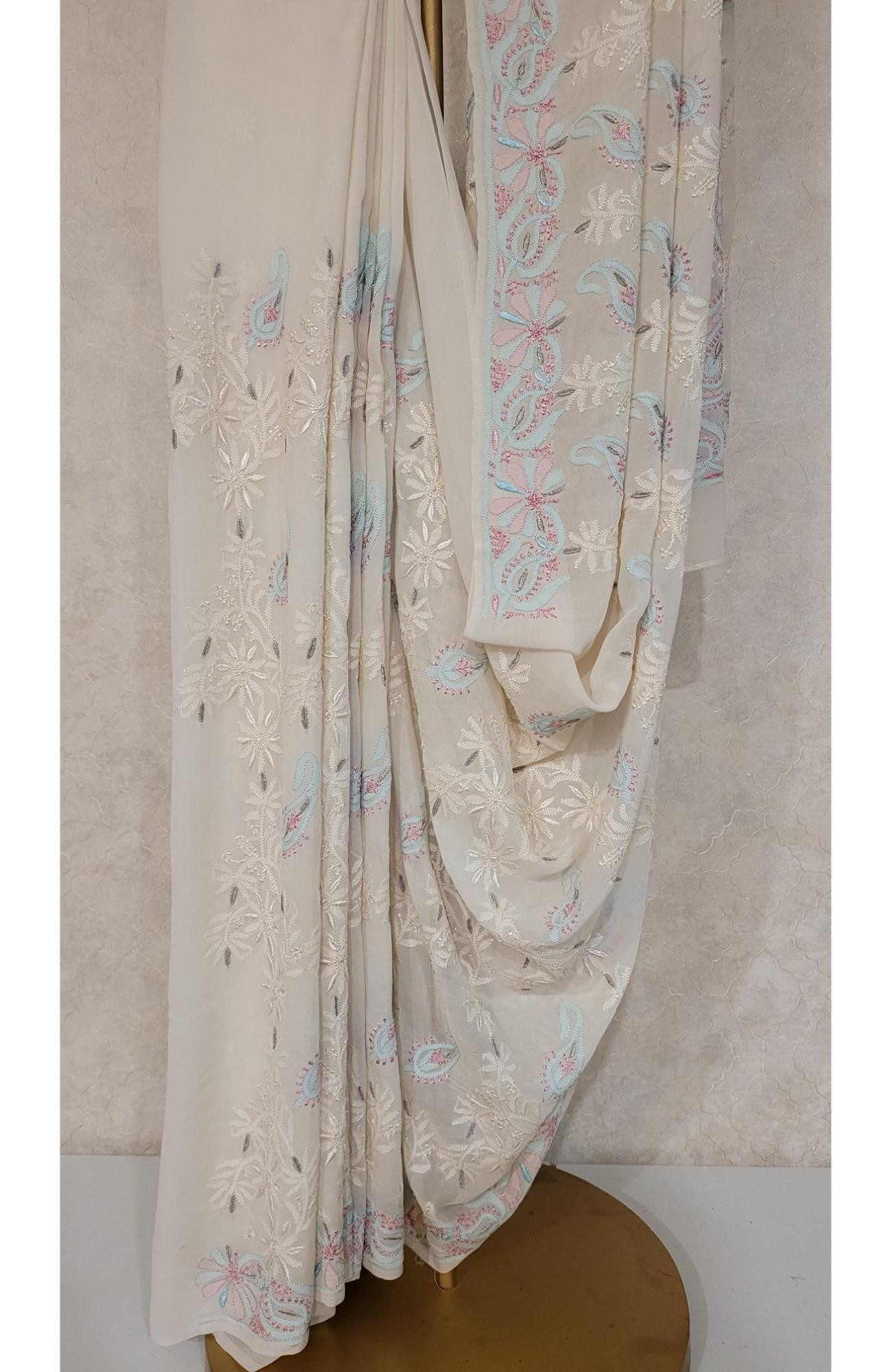 Off-white Pure Greorgette Chikankari Saree