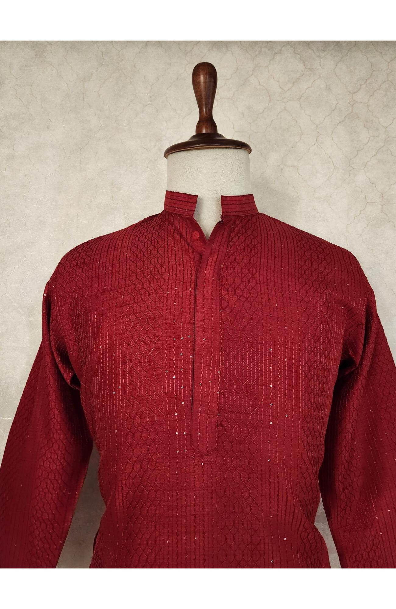 Red Raw Slik Hakoba Kurta Set