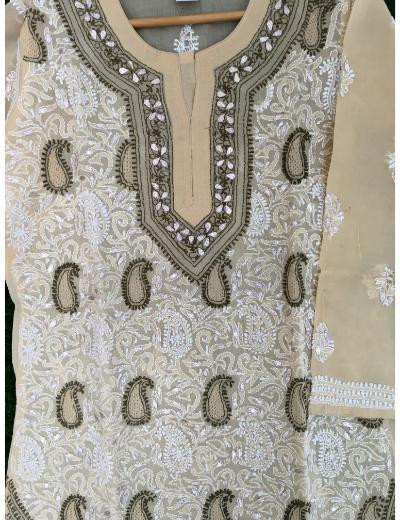 Chhangamal Hand Embroidered Peach Colour Cotton Chikankari kurti