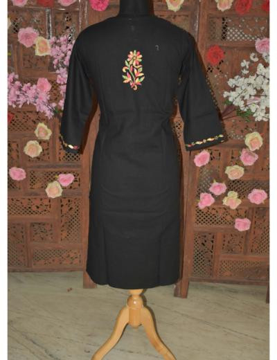 Chhangamal Hand Embroidered Women Black Colour Cotton Chikankari Kurti