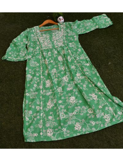 Chhangamal Hand Embroidered Womens Green Colour Cotton Chikankari Kurti