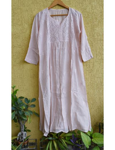 Chhangamal Hand Embroidered Womens Peach Colour Chanderi Chikankari Kurta set