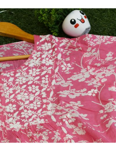 Chhangamal Hand Embroidered Womens Pink Colour Cotton Chikankari Kurti
