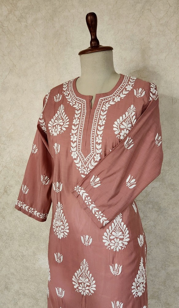 Chhangamal Hand-Embroidered Dusty Rose Cotton Chikankari Kurti