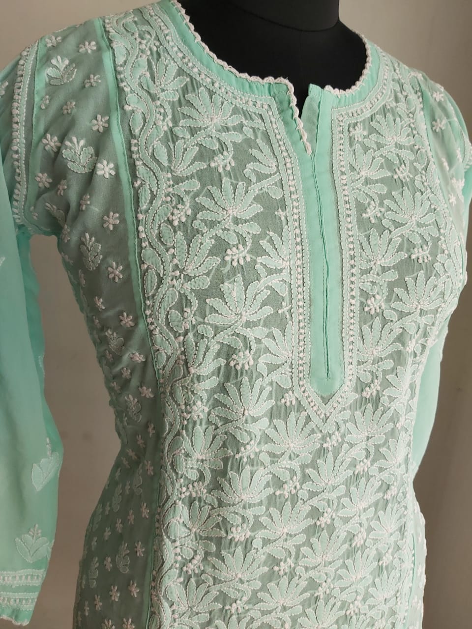 Georgette Jaal Kurti