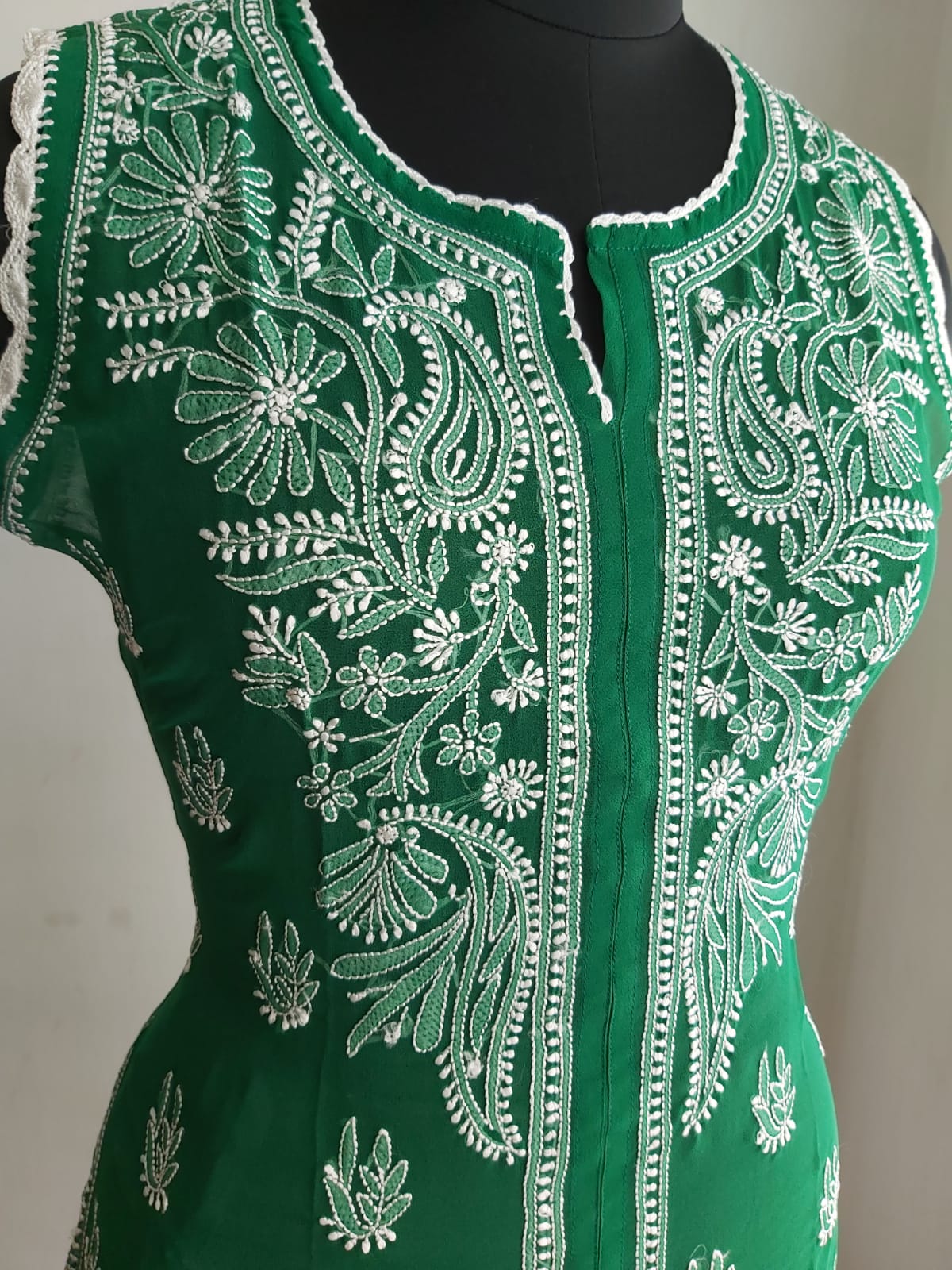 Georgette Sleeveless Kurti