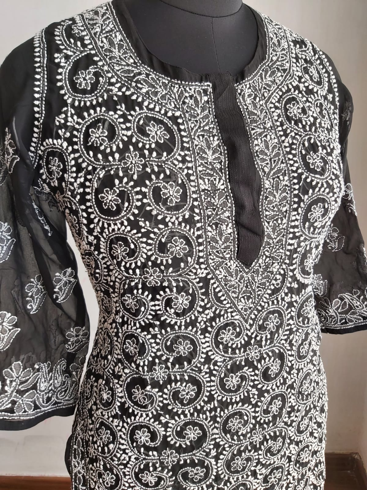 Black and white Georgette Kurti