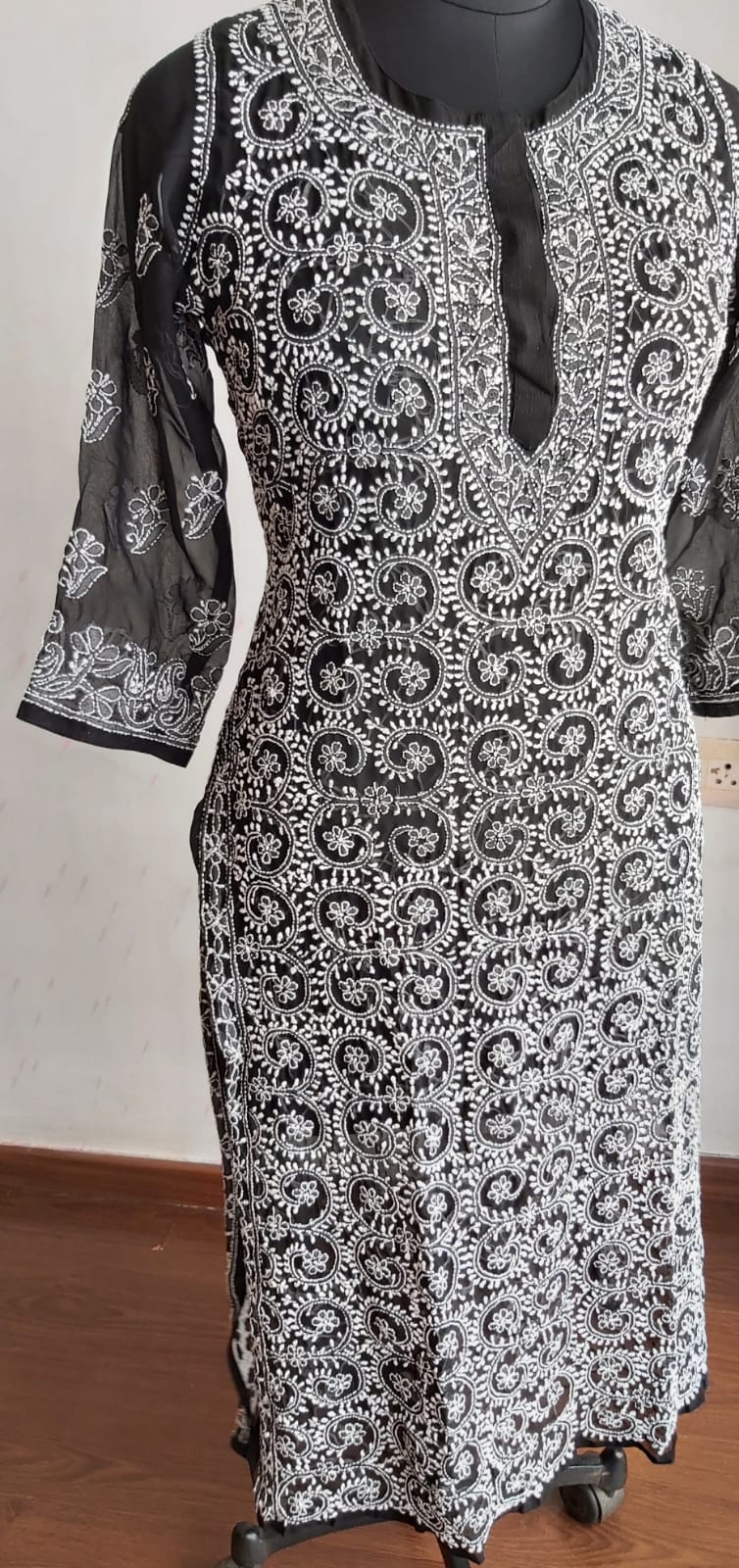 Black and white Georgette Kurti