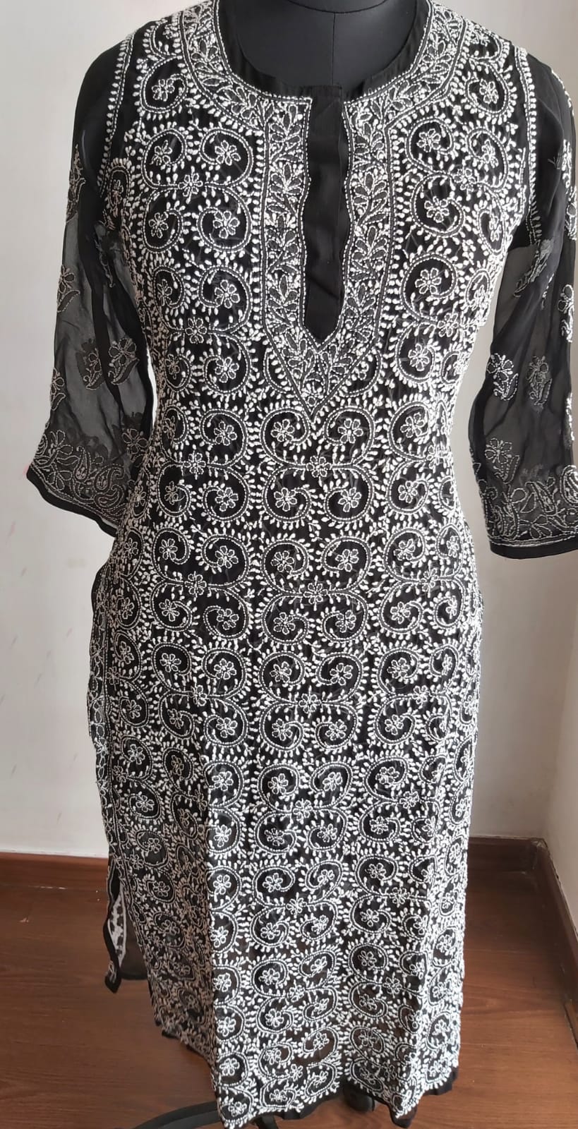 Black and white Georgette Kurti