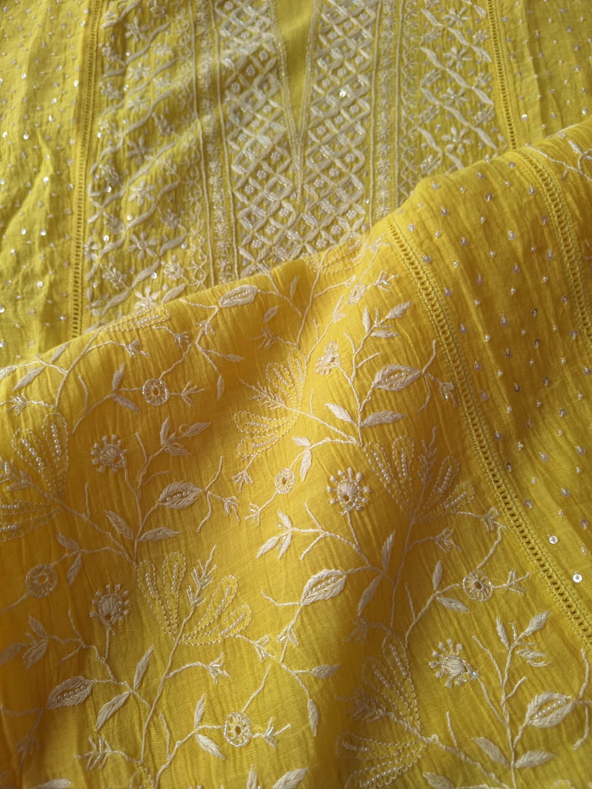 Mul Chanderi kurta dupatta with embellishments