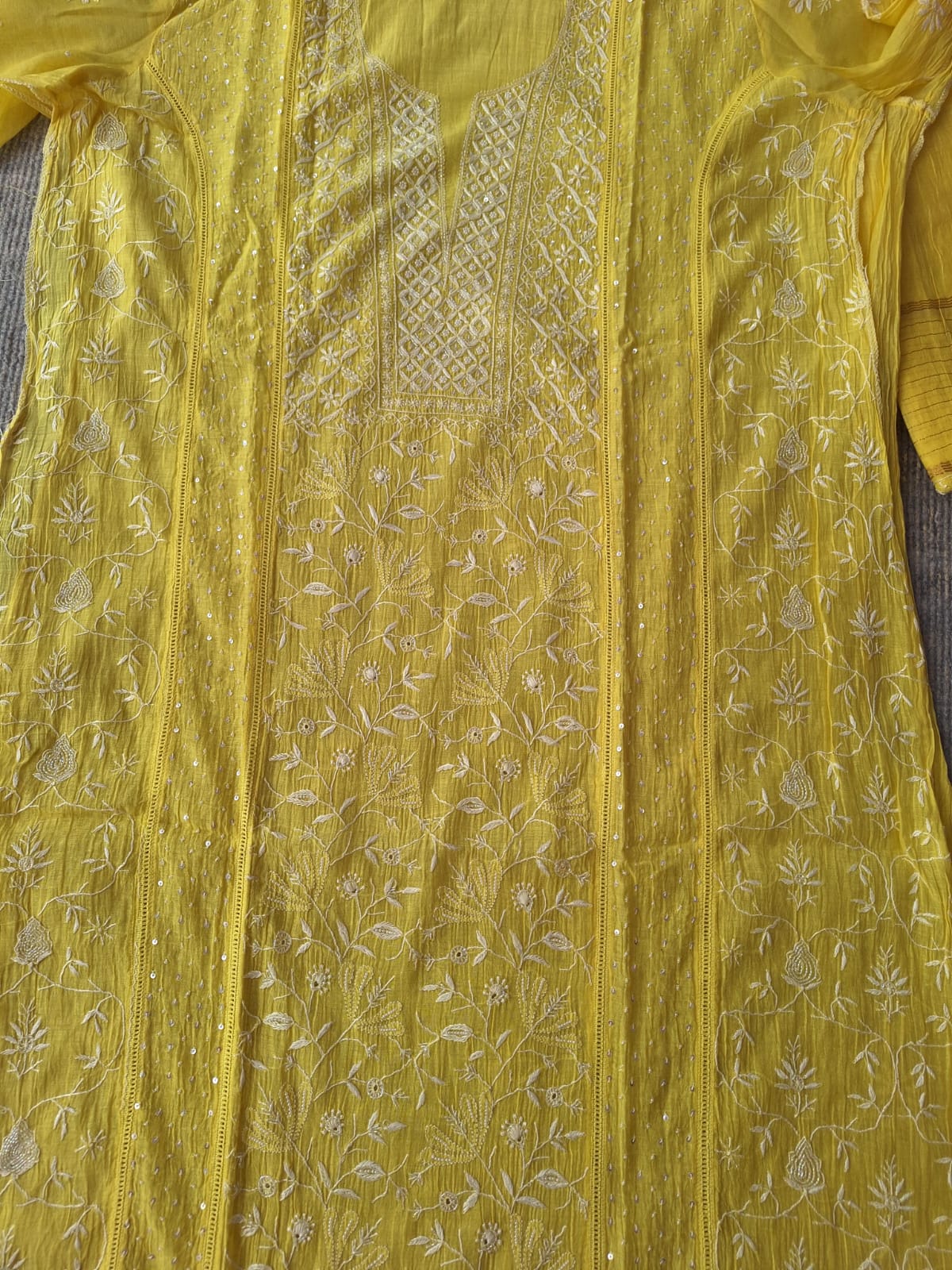 Mul Chanderi kurta dupatta with embellishments