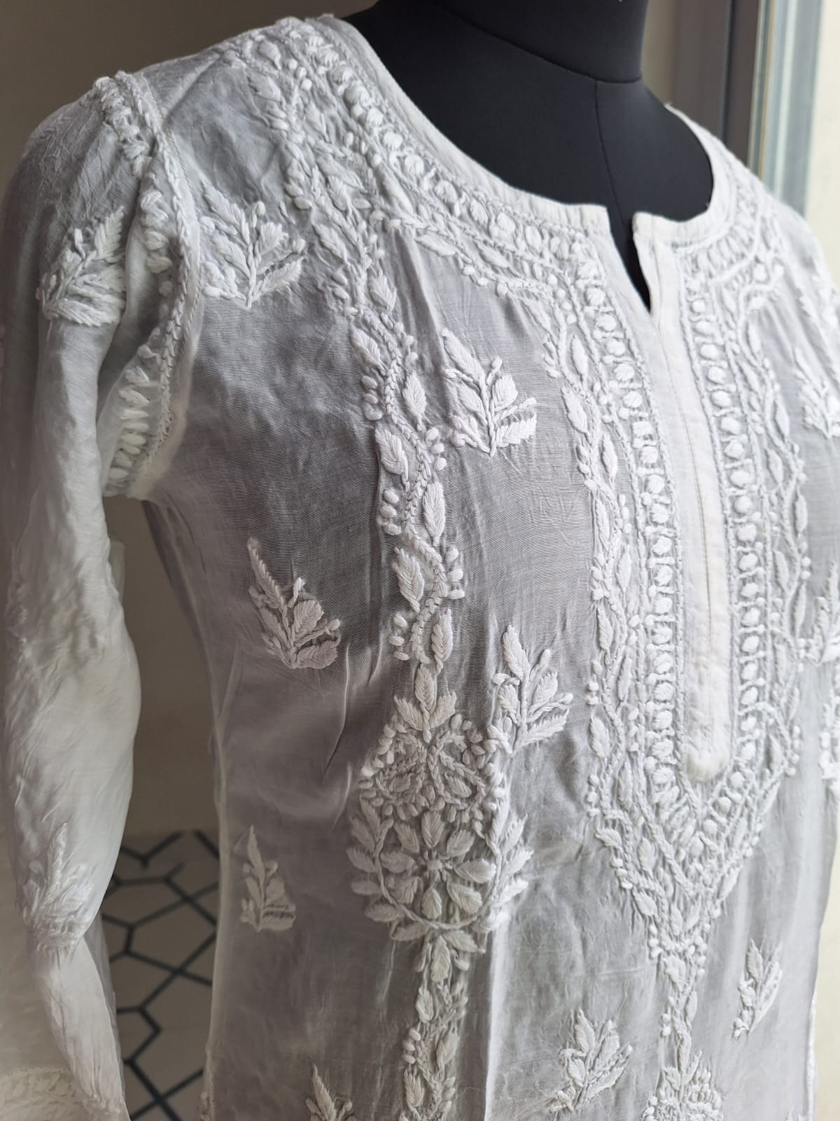 White Muslin Kurti with Beautiful Ghas Patti work