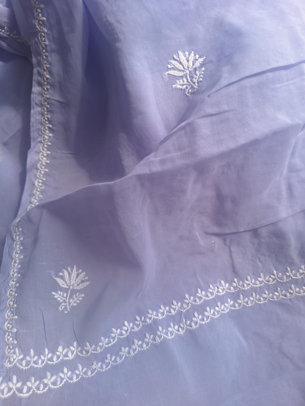 Lavender cotton kurta and dupatta with chikan embroidery and embellishments