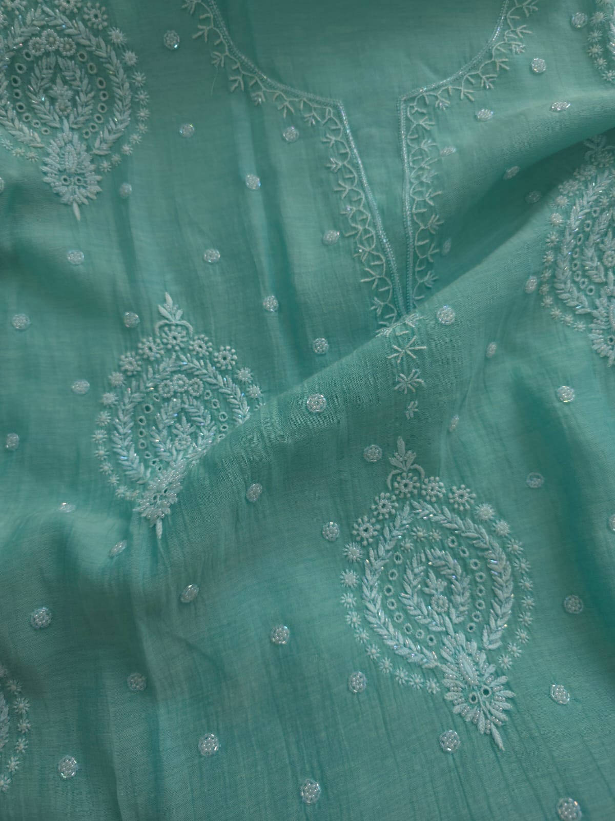 Green Mul chanderi kurta dupatta with chikanwork and embellishments