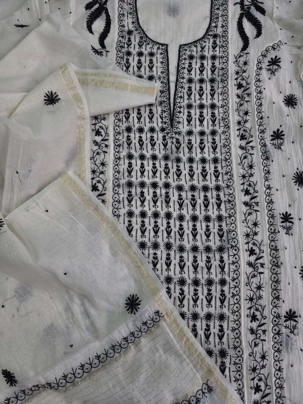 Mul chanderi Semistitched Ivory and black kurta dupatta with chikankari
