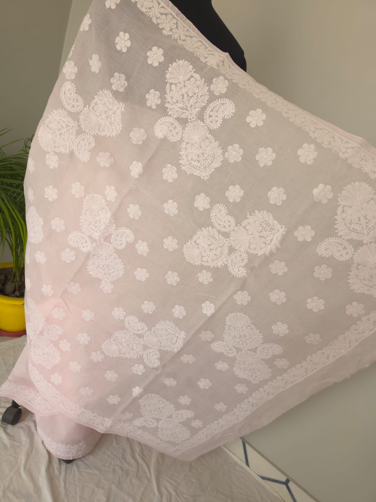 Baby pink Cotton saree with beautiful chikankari