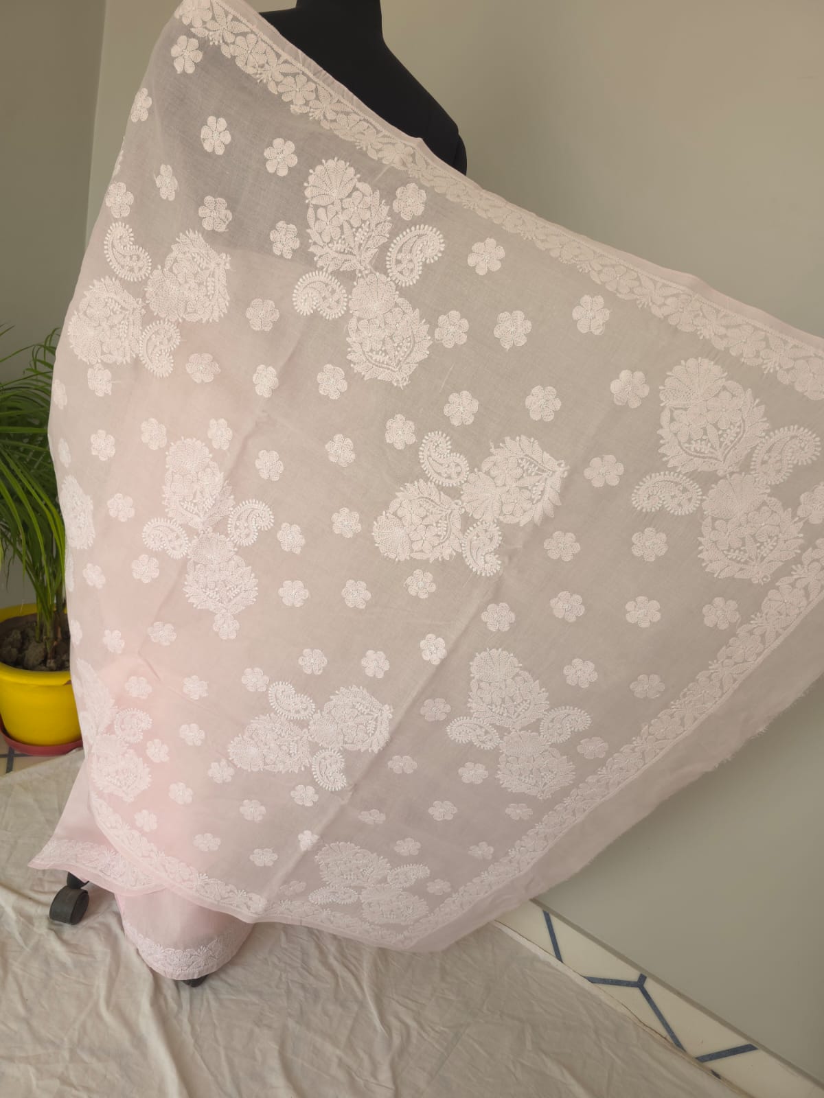 Baby pink Cotton saree with beautiful chikankari