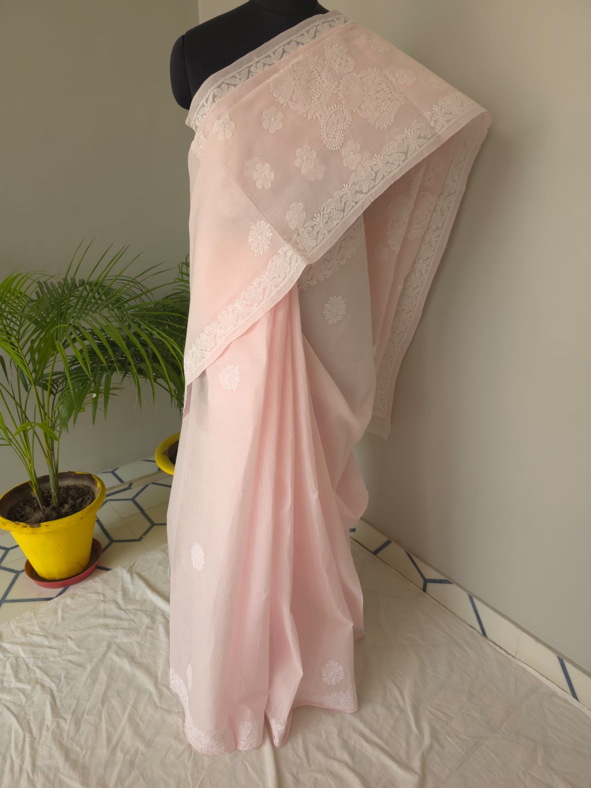 Baby pink Cotton saree with beautiful chikankari
