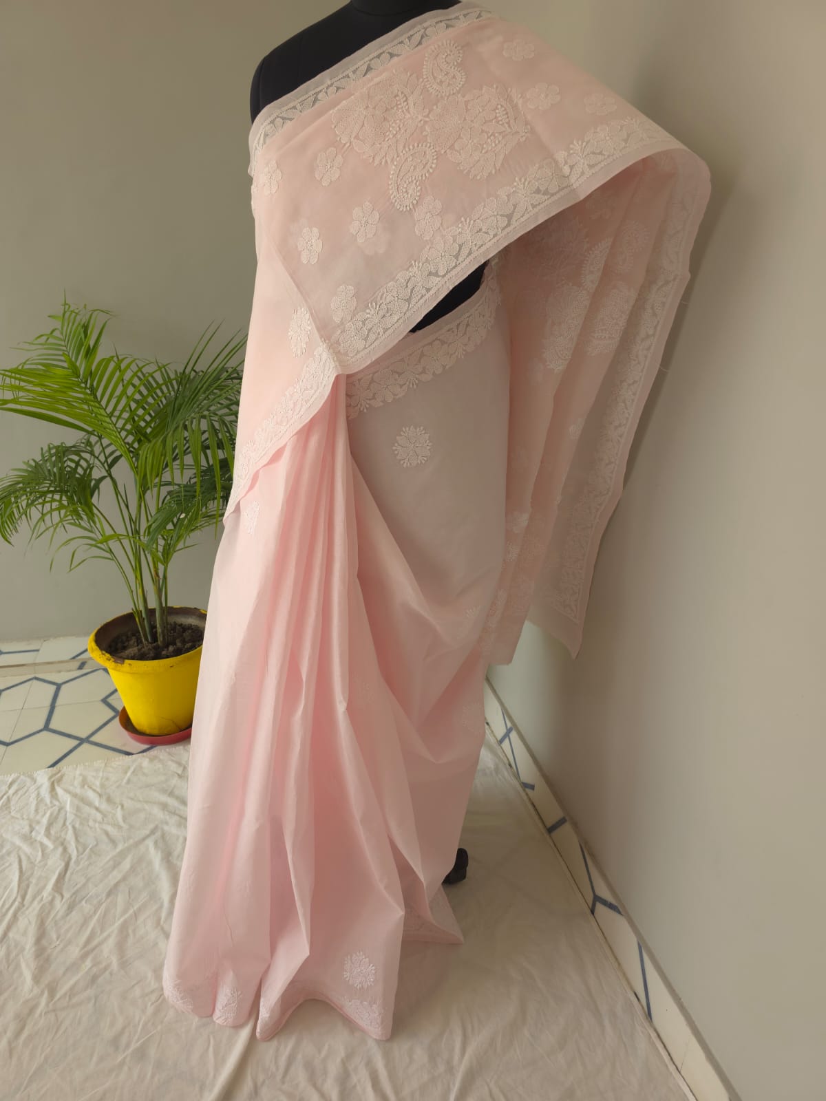 Baby pink Cotton saree with beautiful chikankari