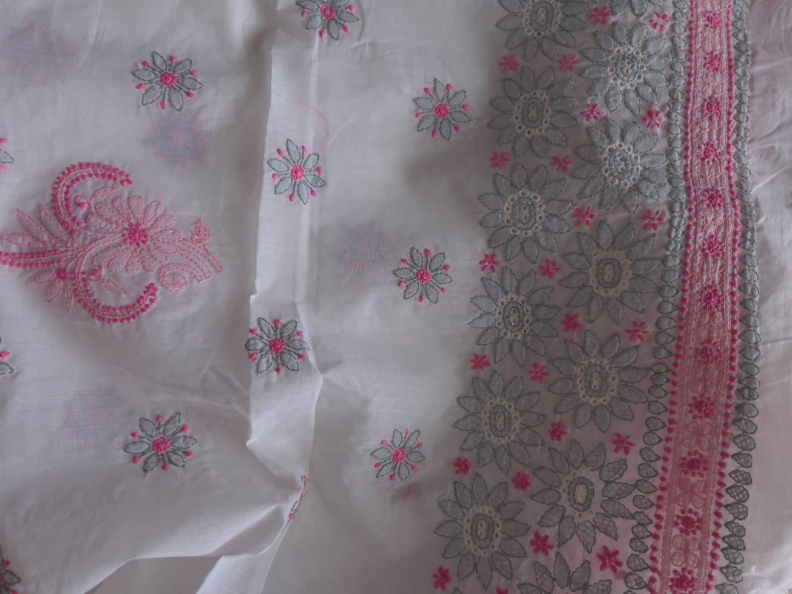 White Designer Full suit with Contrast color very fine chikankari