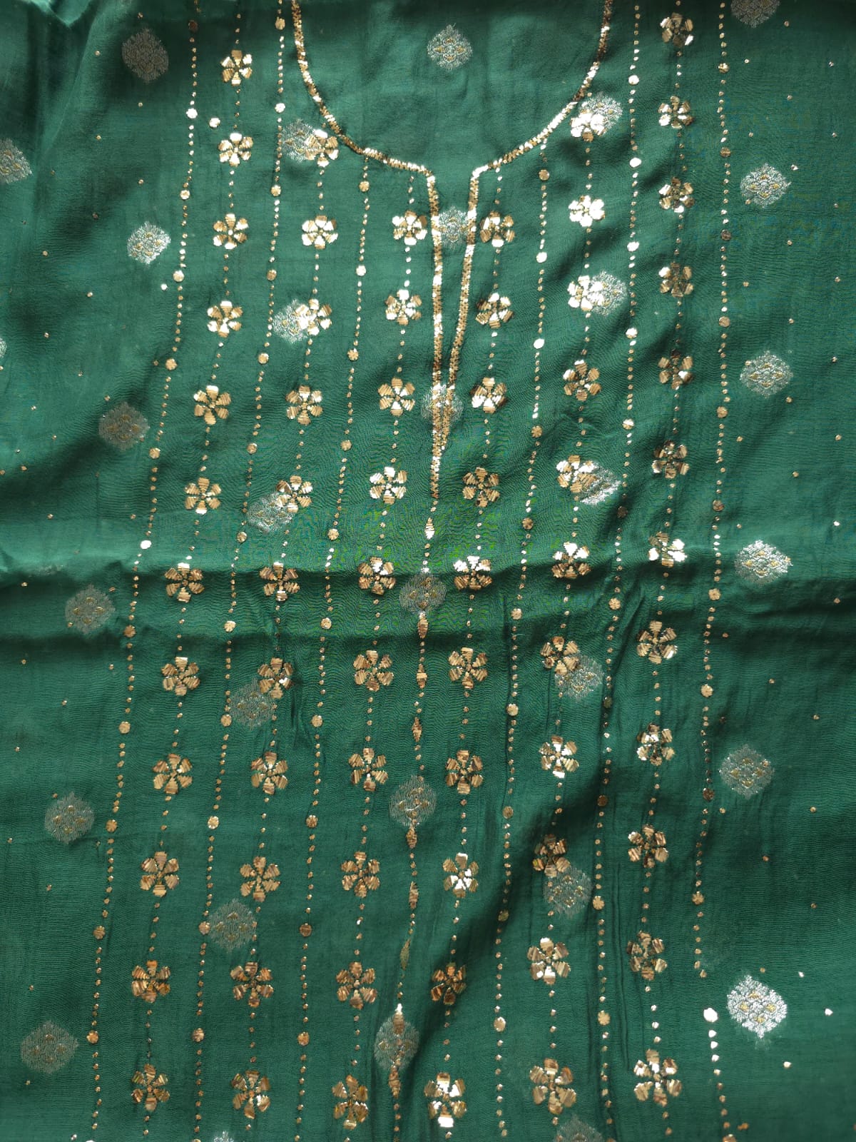 Bottle Green Mul chanderi zari weaved unstitched kurta and dupatta with chaloo Mukaish