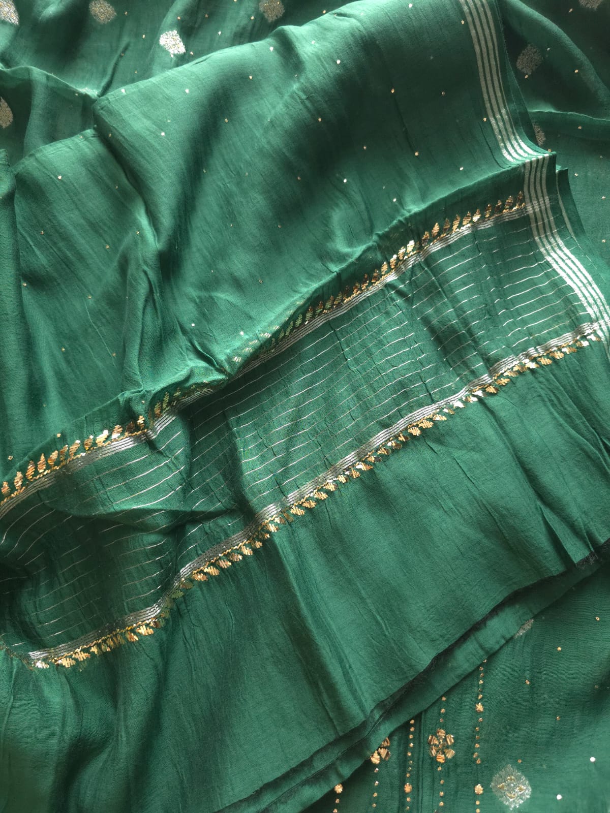 Bottle Green Mul chanderi zari weaved unstitched kurta and dupatta with chaloo Mukaish