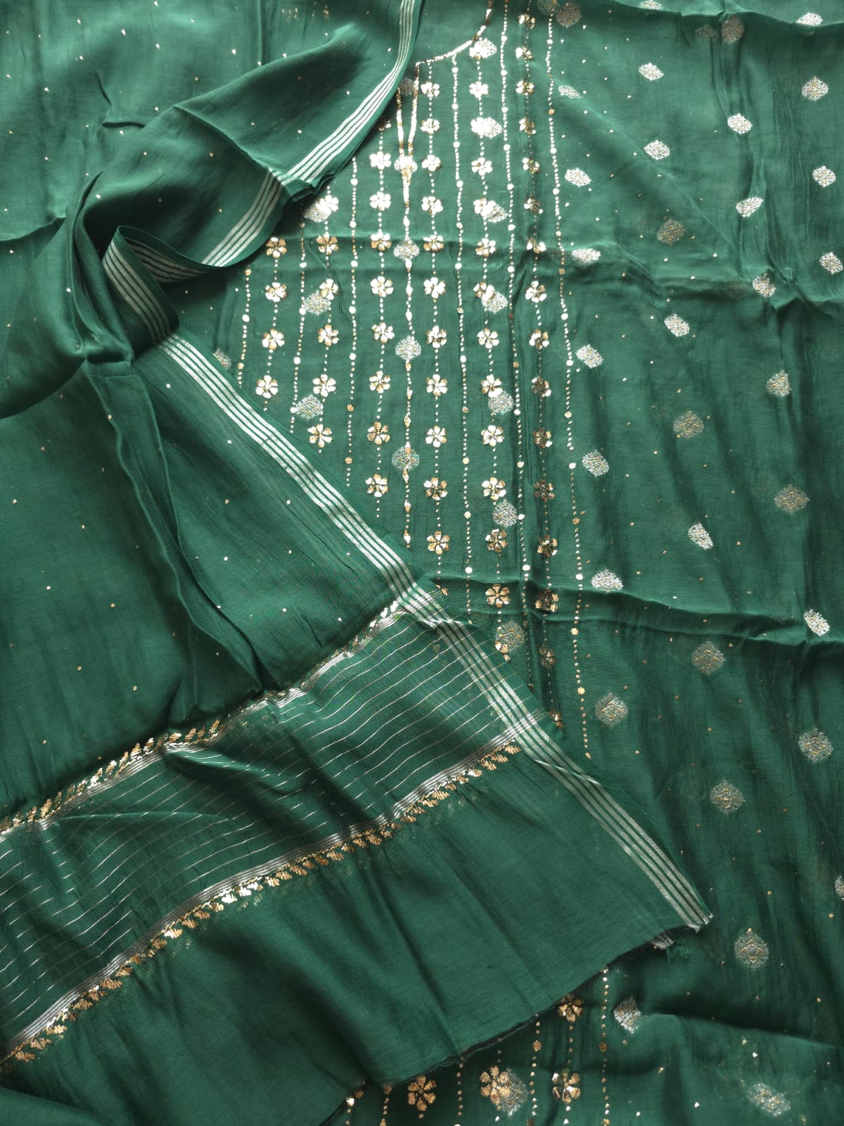 Bottle Green Mul chanderi zari weaved unstitched kurta and dupatta with chaloo Mukaish
