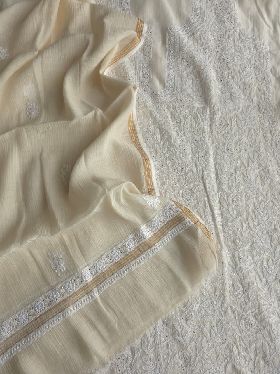Off white Mul chanderi unstitched kurta dupatta with chikan mukaish