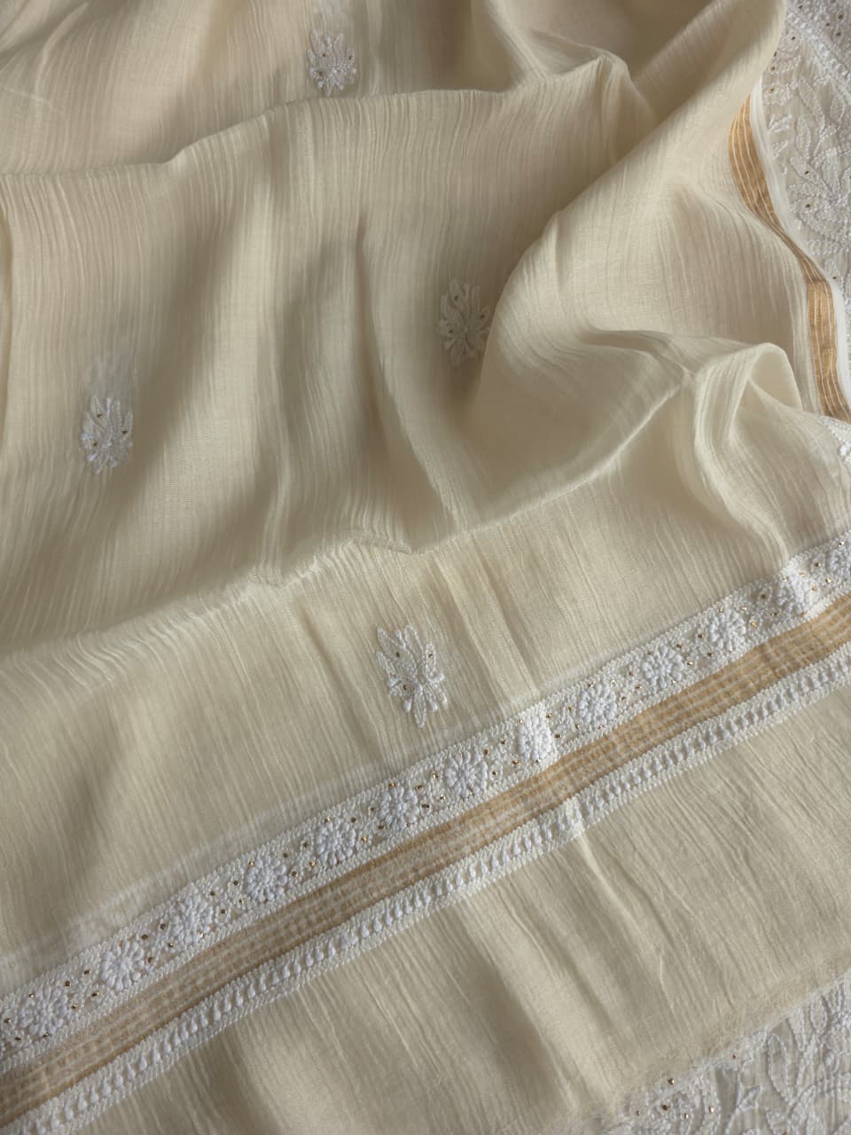 Off white Mul chanderi unstitched kurta dupatta with chikan mukaish