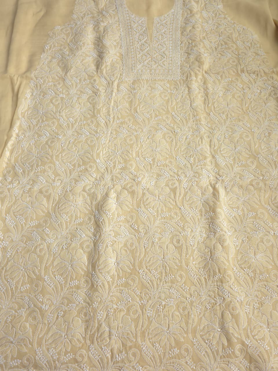 Beige cotton full set with extremely fine handwork
