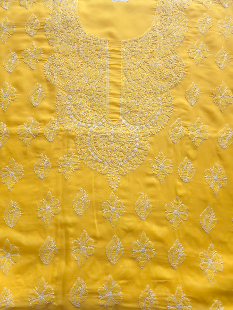 Mango Yellow cotton full set with neckline and butas