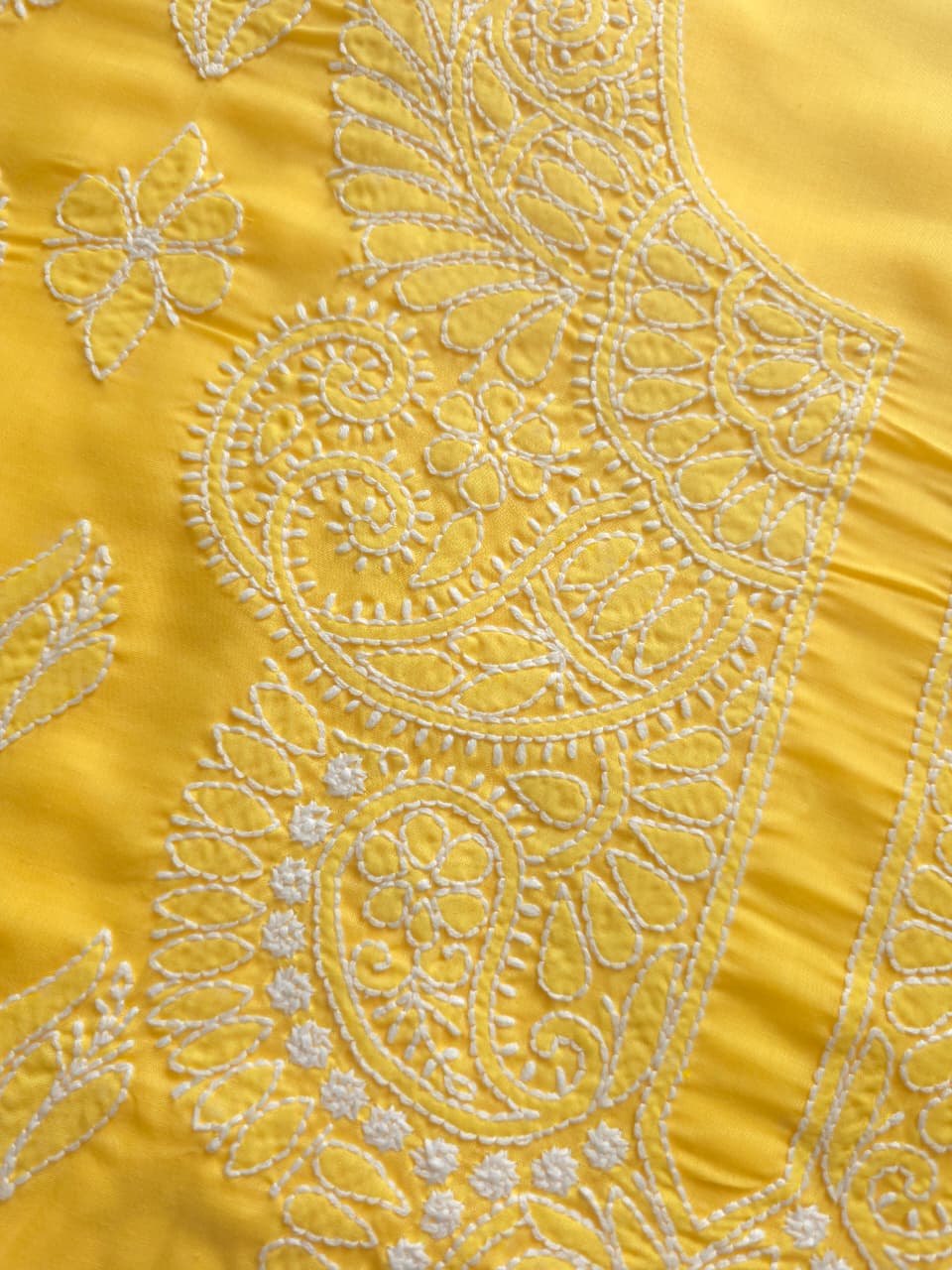 Mango Yellow cotton full set with neckline and butas