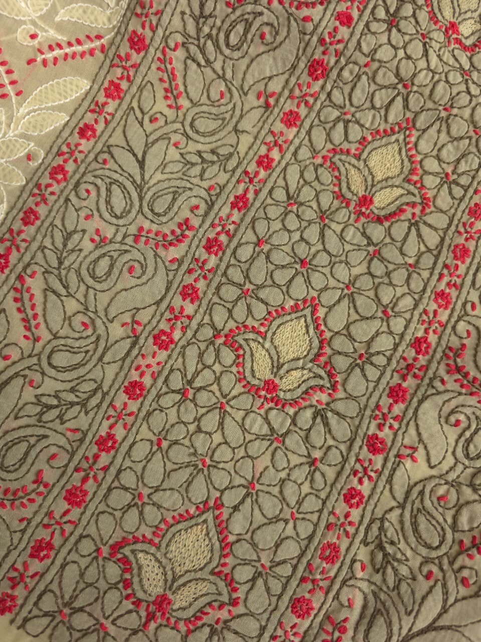 Dusty olive green full set with contrast handwork and jaaliwork