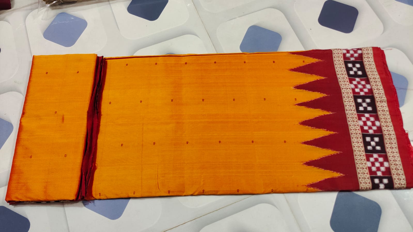 Yellow Pasapalli Border Sambalpuri silk saree