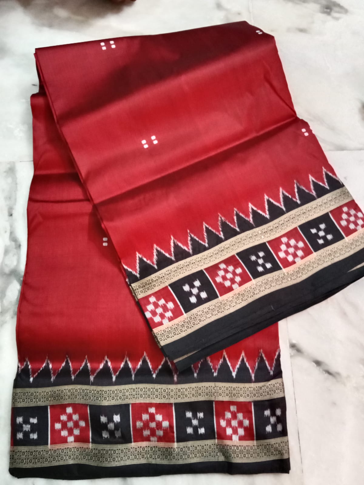 Red pasapalli border khandua pata saree