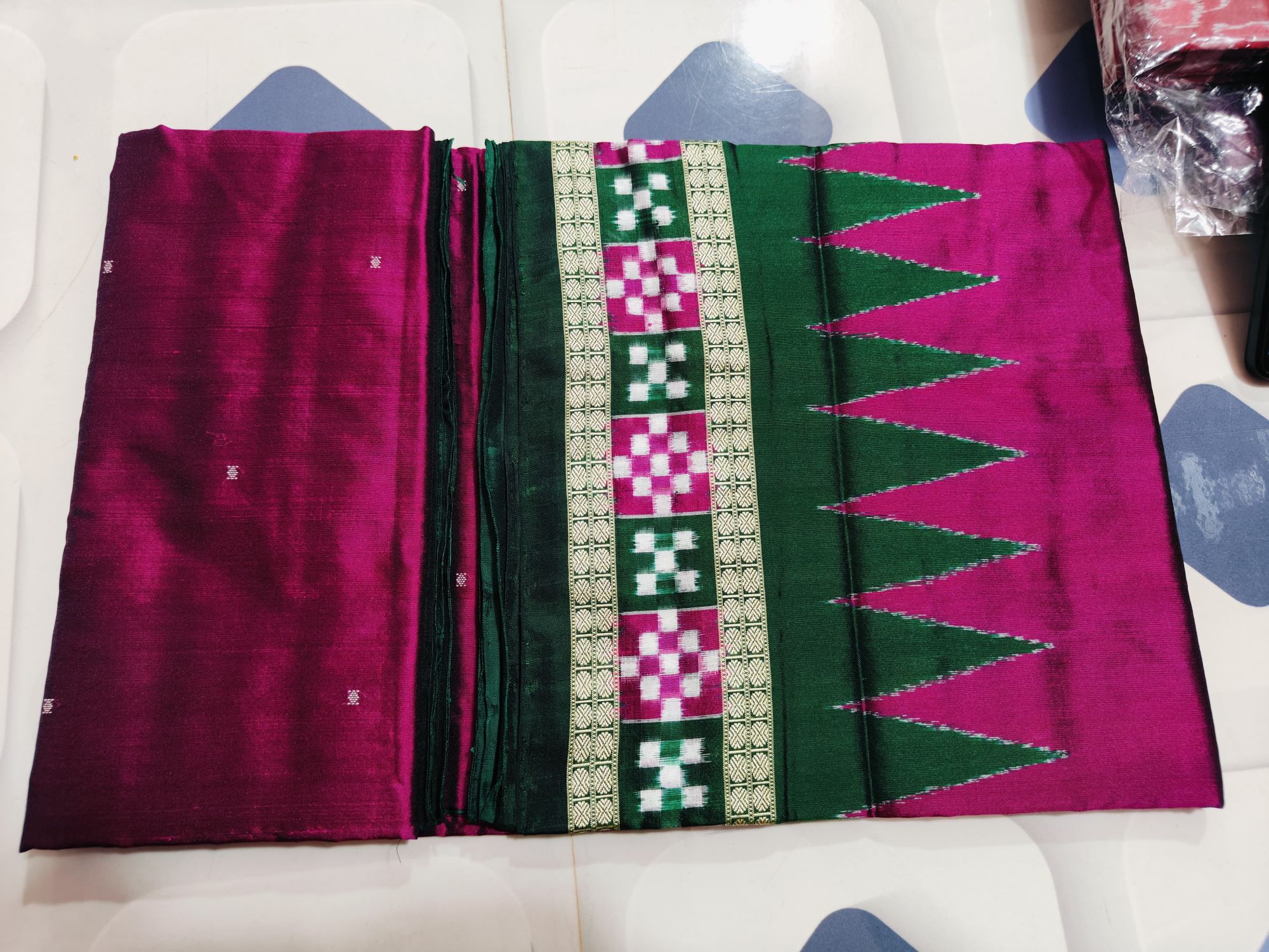 Pink and green pasapalli border silk saree
