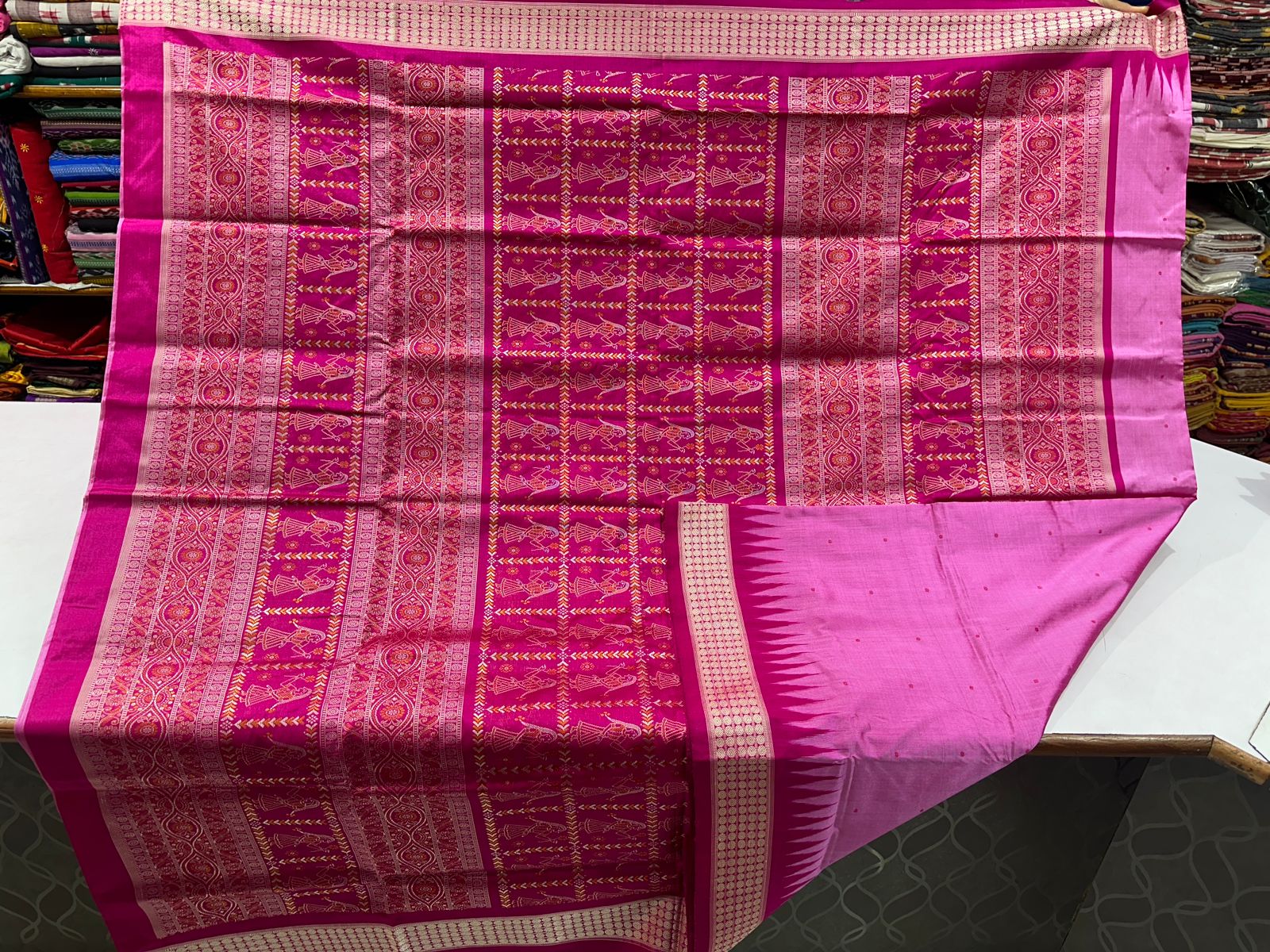 Pink and maroon Bomkai silk saree