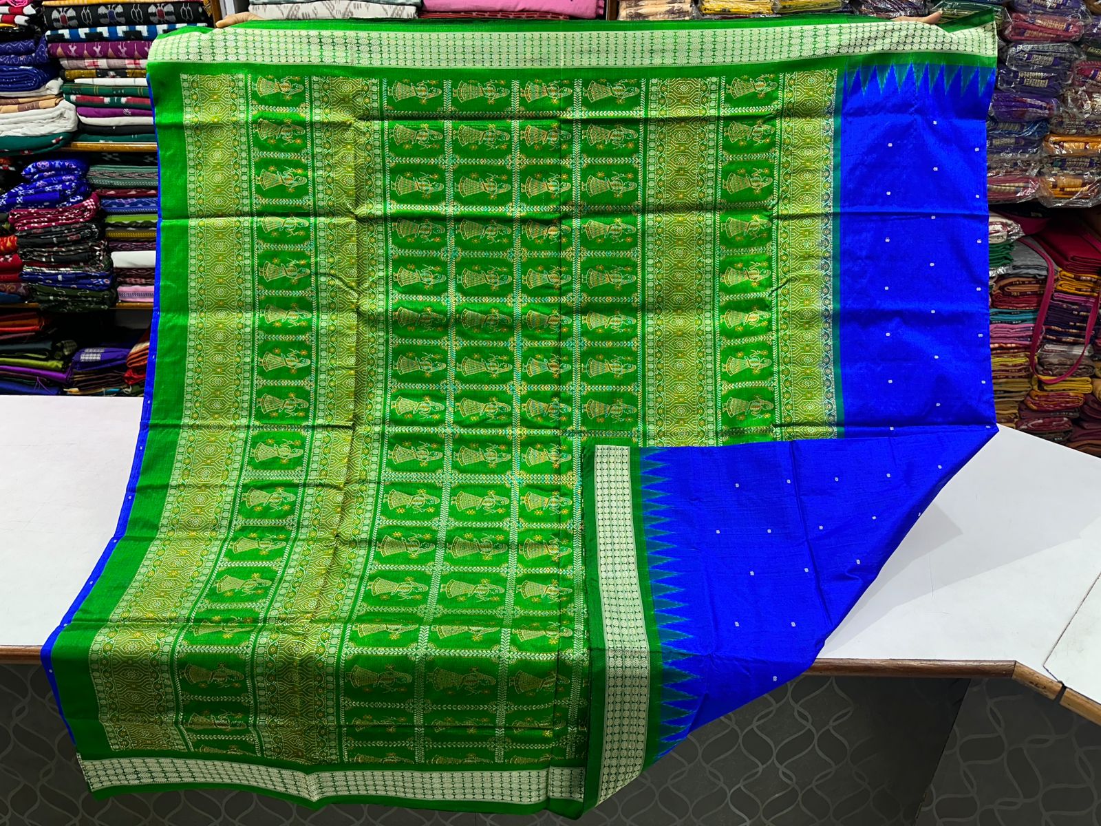 Blue and green Bomkai silk saree