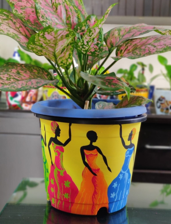 Ashna Holi special handpainted planter