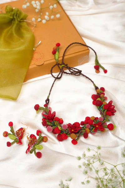 Cardinal  Necklace & Earrings set