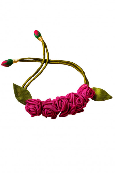 Amara Rose Gajra