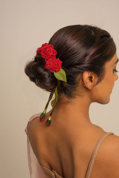 Wardah Rose Gajra