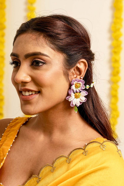 Shagun Earrings With Sahara