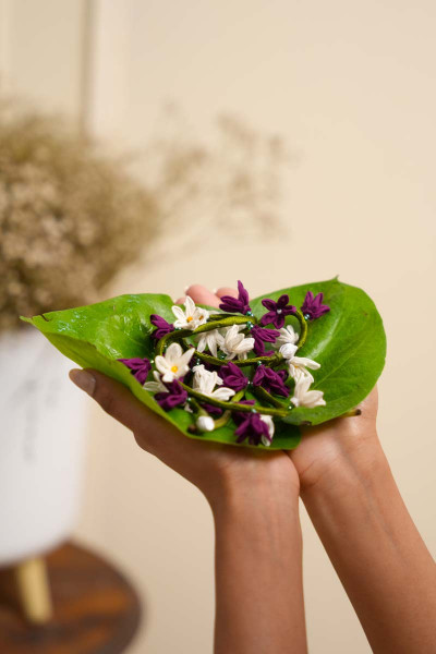 Jhelum Floral String