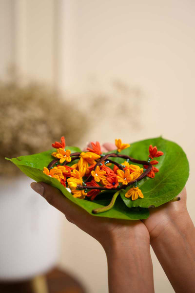 Kaveri Flower String