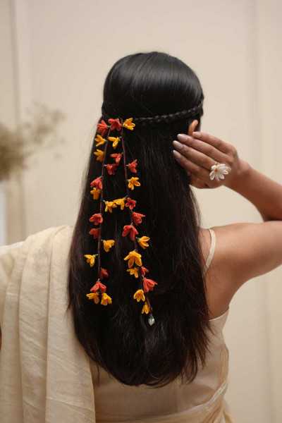 Kaveri Flower String