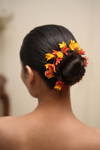 Kaveri Flower String