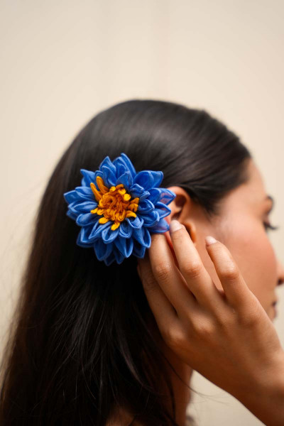Neel Lotus Hair Slide
